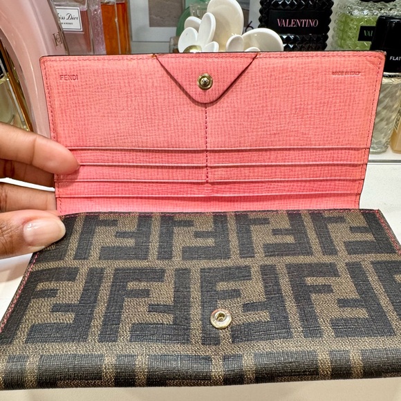 Fendi Zucca Wallet - Picture 5 of 13